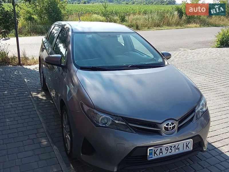 Toyota Auris