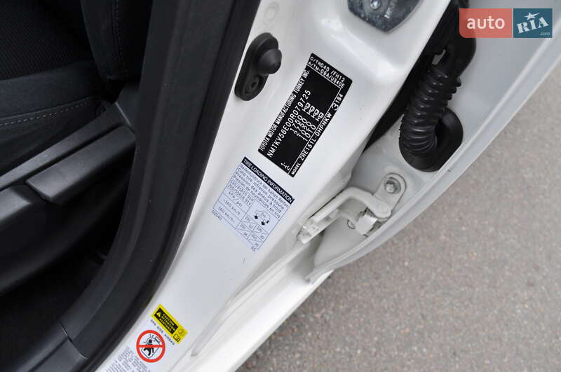 Хэтчбек Toyota Auris 2011 в Киеве