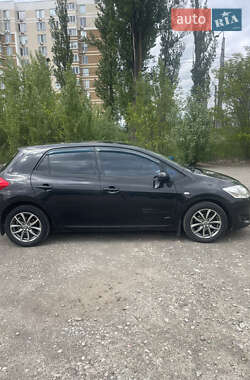 Хетчбек Toyota Auris 2008 в 