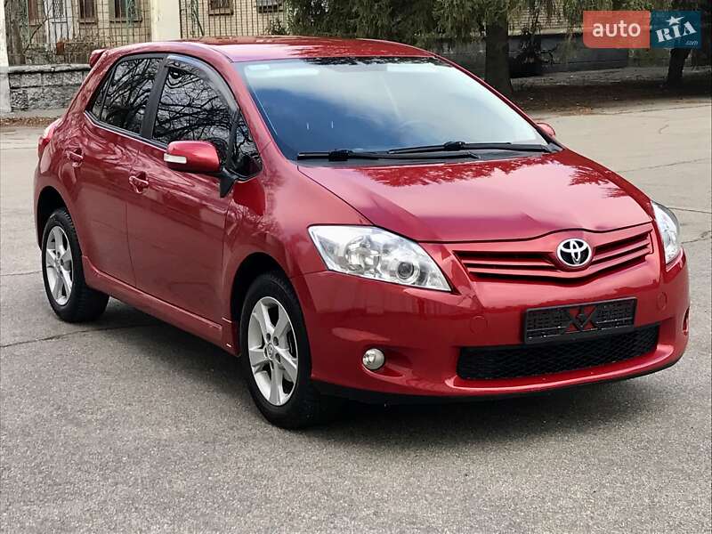 Toyota Auris 2012