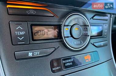 Хетчбек Toyota Auris 2007 в 