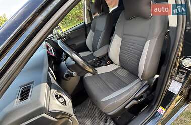 Универсал Toyota Auris 2015 в Ахтырке