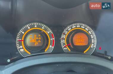 Хетчбек Toyota Auris 2010 в 