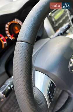 Хетчбек Toyota Auris 2010 в 