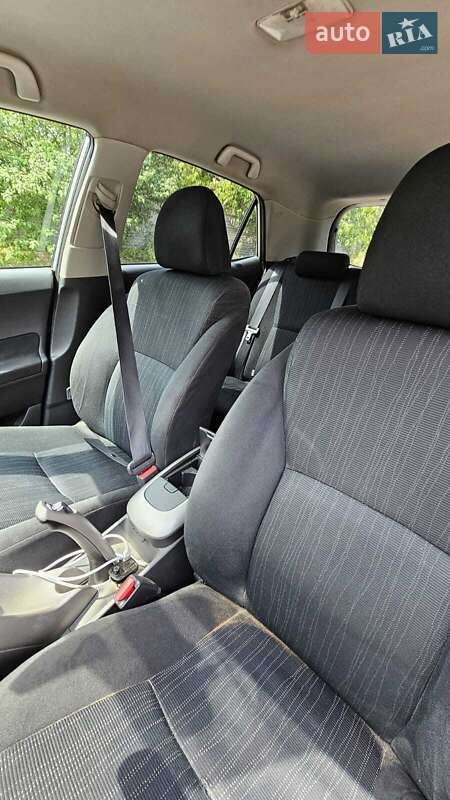 Хетчбек Toyota Auris 2008 в Дніпрі