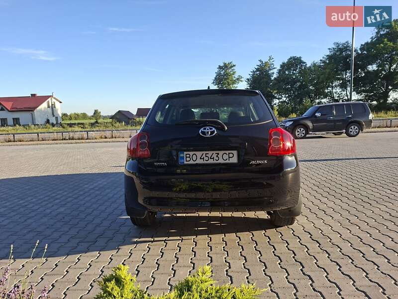 Хетчбек Toyota Auris 2008 в Тернополі