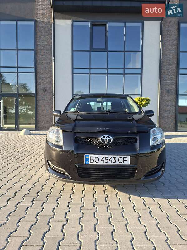 Хетчбек Toyota Auris 2008 в Тернополі