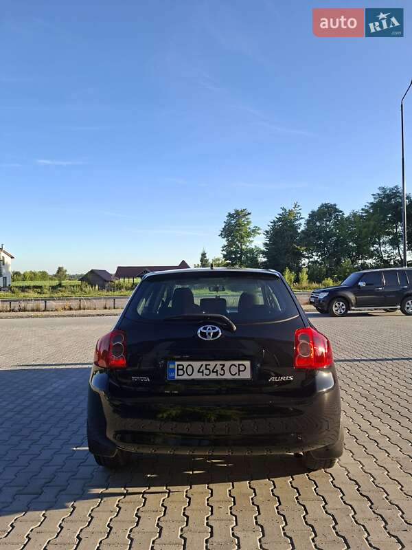 Хетчбек Toyota Auris 2008 в Тернополі