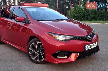Хэтчбек Toyota Auris 2015 в Харькове