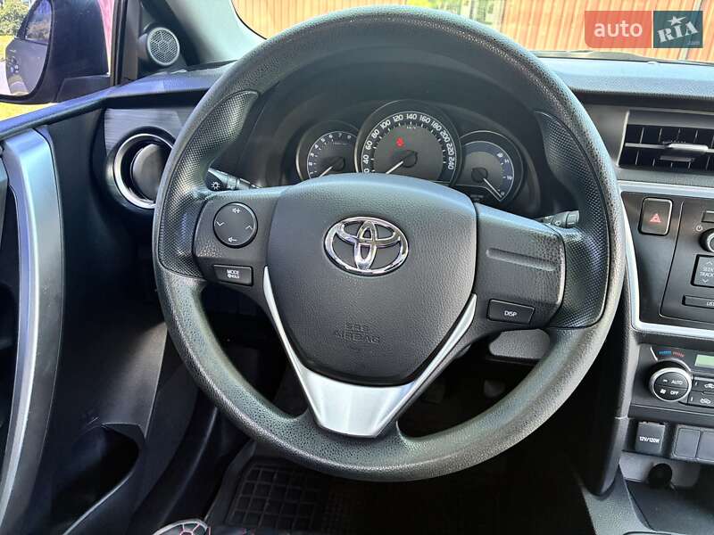 Хэтчбек Toyota Auris 2013 в Черкассах фото 9 Хэтчбек Toyota Auris 2013 в Черкассах