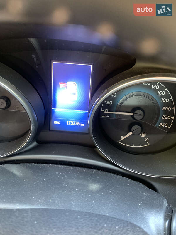 Універсал Toyota Auris 2016 в Львові