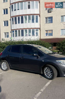 Хэтчбек Toyota Auris 2007 в 