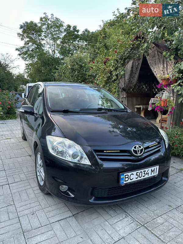 Toyota Auris 2011 Toyota Auris 2011