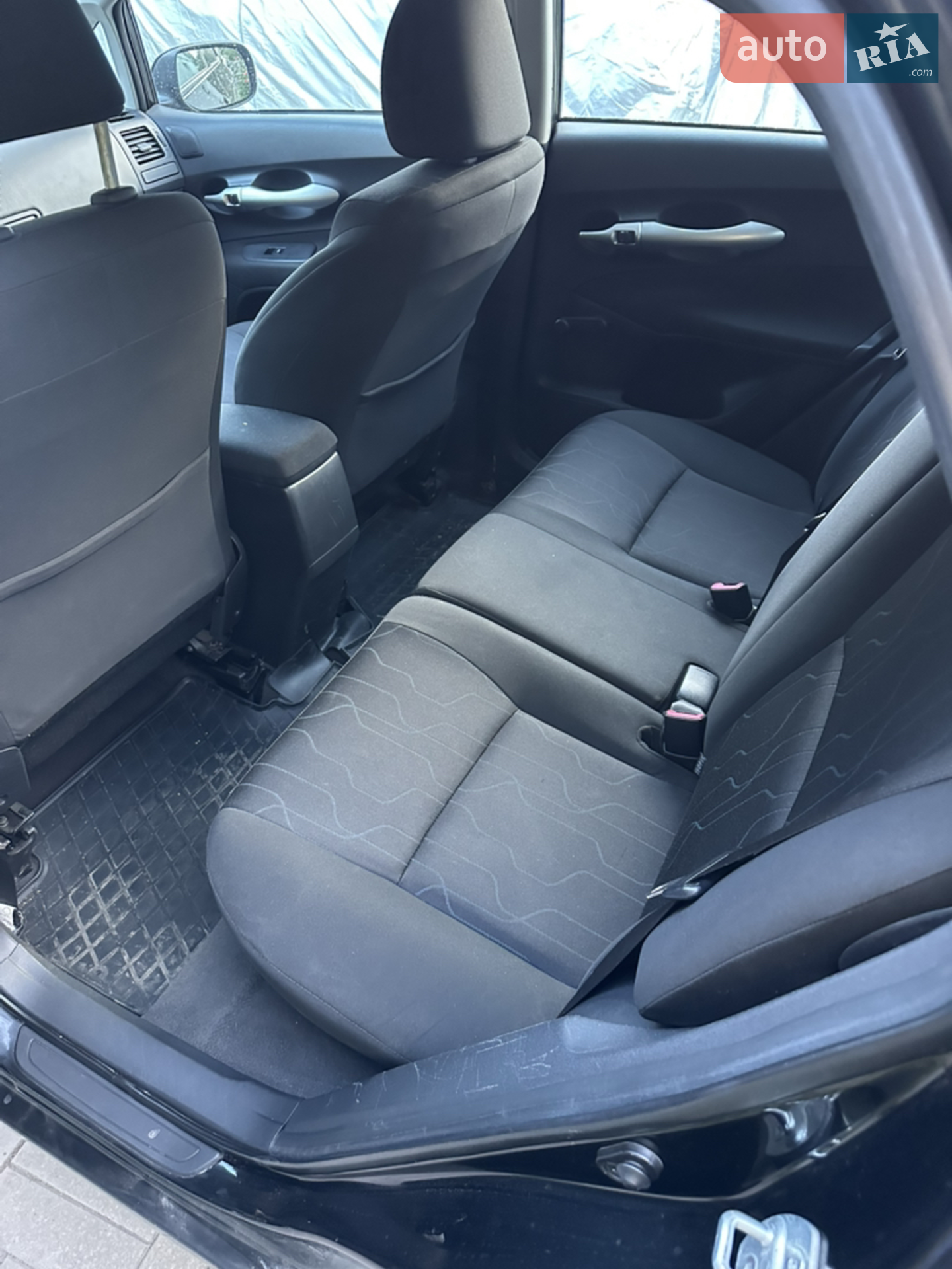 2011 Toyota Auris - мініатюра 9