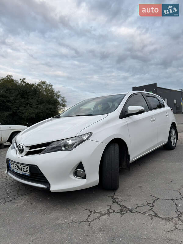 Хэтчбек Toyota Auris 2013 в Хмельницком фото 7 Хэтчбек Toyota Auris 2013 в Хмельницком