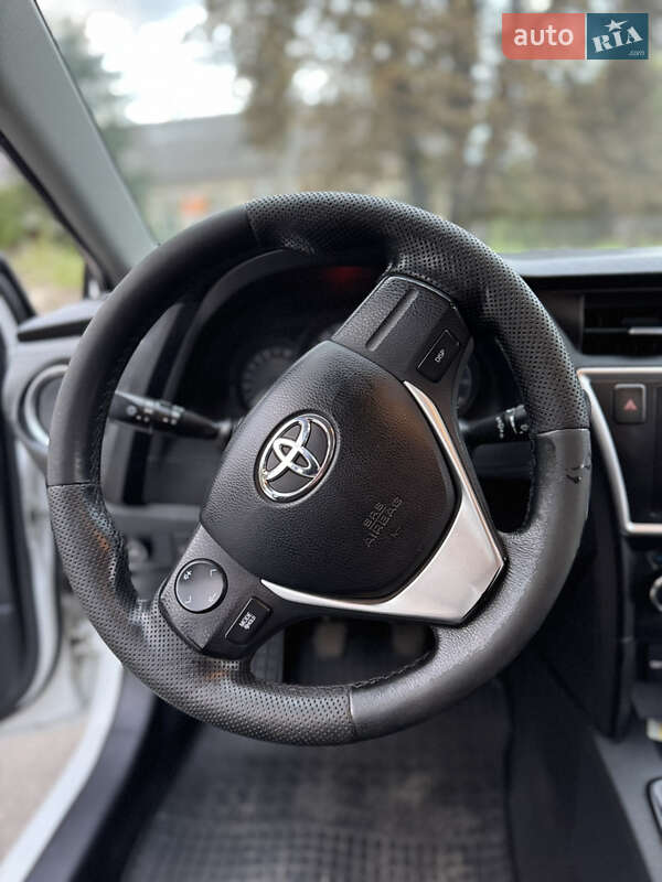 Хэтчбек Toyota Auris 2013 в Хмельницком фото 20 Хэтчбек Toyota Auris 2013 в Хмельницком