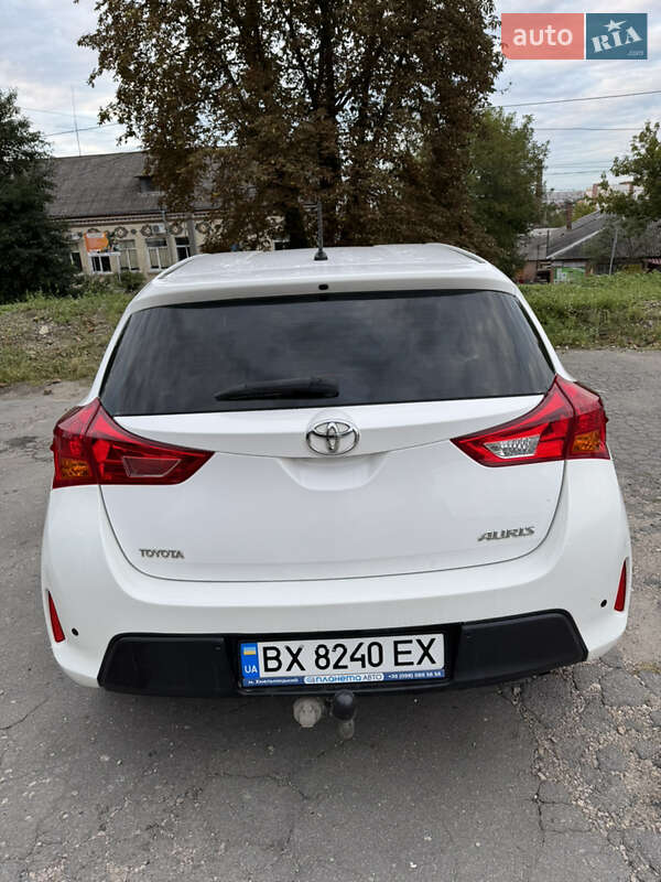 Хэтчбек Toyota Auris 2013 в Хмельницком фото 43 Хэтчбек Toyota Auris 2013 в Хмельницком
