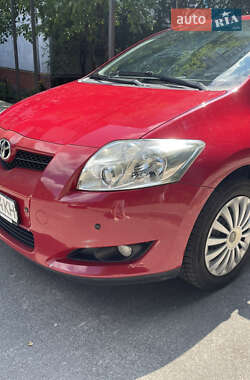 Хетчбек Toyota Auris 2008 в Вишгороді