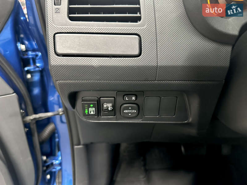 Хэтчбек Toyota Auris 2011 в Харькове фото 26 Хэтчбек Toyota Auris 2011 в Харькове