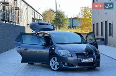 Хетчбек Toyota Auris 2007 в Луцьку