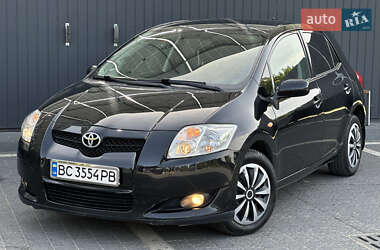 Хетчбек Toyota Auris 2008 в Самборі
