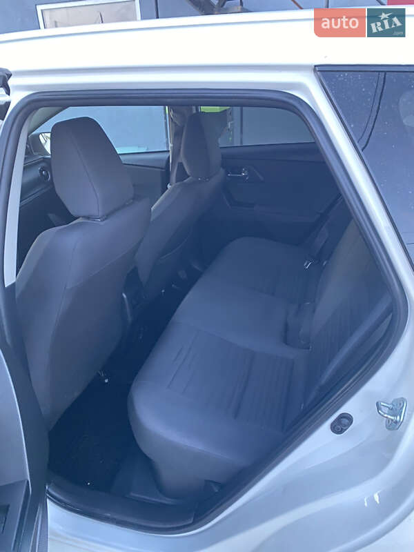 Универсал Toyota Auris 2016 в Калуше