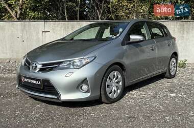 Toyota Auris 2012