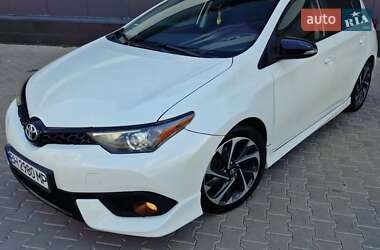 Хетчбек Toyota Auris 2015 в Дніпрі