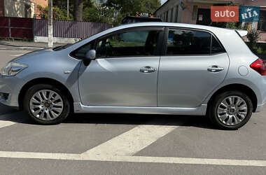 Хэтчбек Toyota Auris 2008 в 