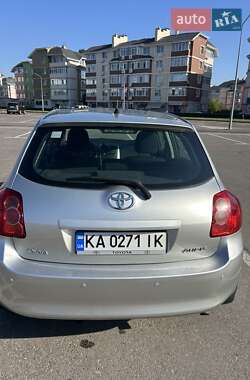 Хэтчбек Toyota Auris 2008 в 