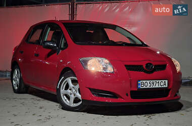 Хэтчбек Toyota Auris 2008 в Козове
