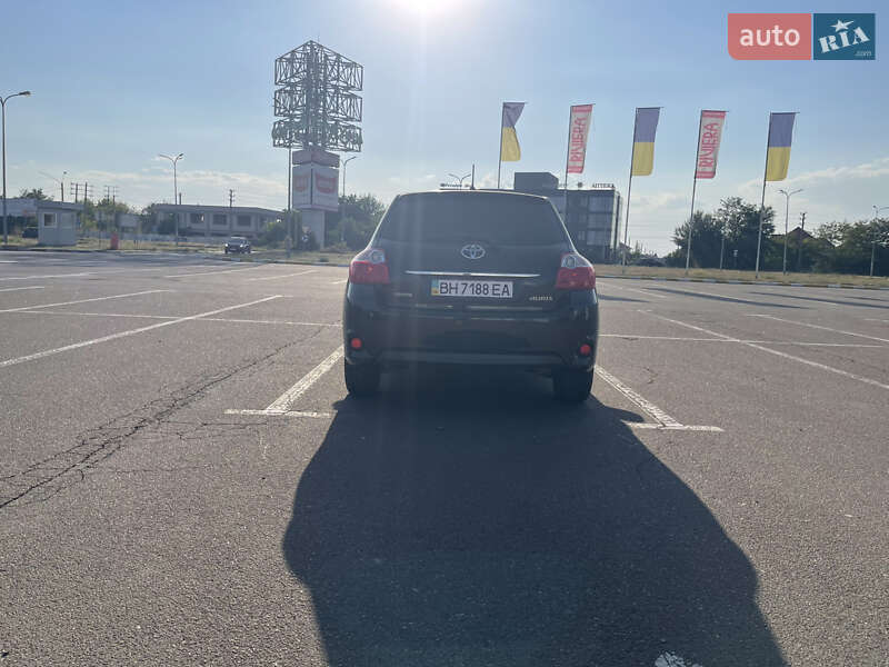 Хэтчбек Toyota Auris 2011 в Одессе