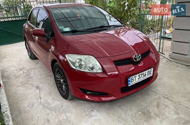 Хэтчбек Toyota Auris 2007 в 