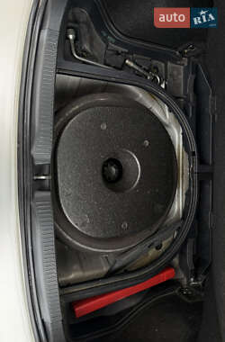 Хэтчбек Toyota Auris 2007 в 