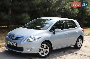 Хетчбек Toyota Auris 2012 в Верхньодніпровську