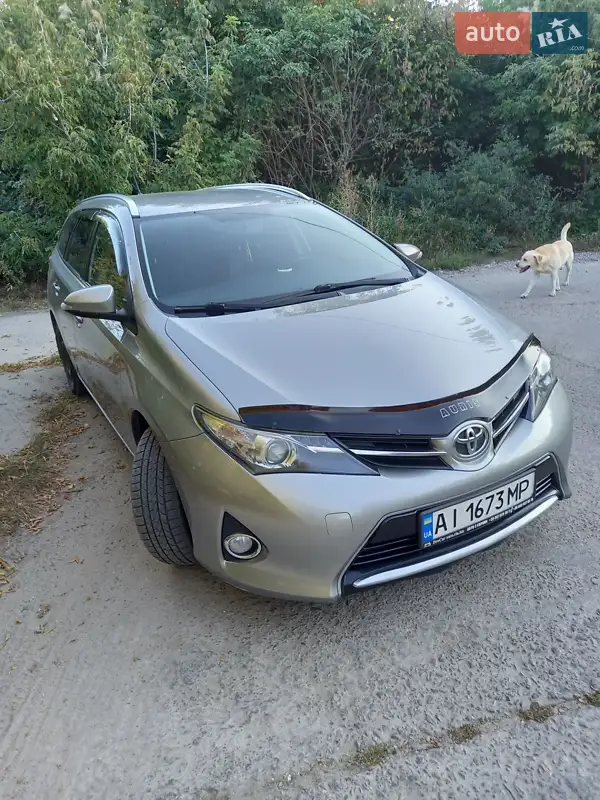 Toyota Auris 2014