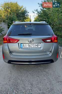 Универсал Toyota Auris 2014 в 