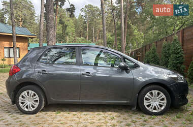 Хэтчбек Toyota Auris 2008 в 