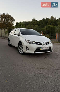 Хетчбек Toyota Auris 2014 в Василькові