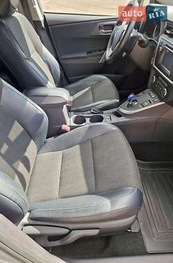 Универсал Toyota Auris 2013 в 