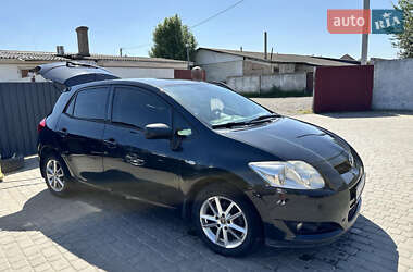 Хэтчбек Toyota Auris 2008 в Рокитном