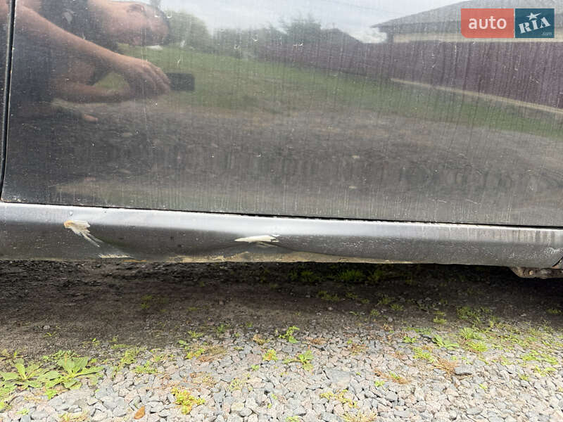 Хэтчбек Toyota Auris 2008 в Рокитном фото 17 Хэтчбек Toyota Auris 2008 в Рокитном