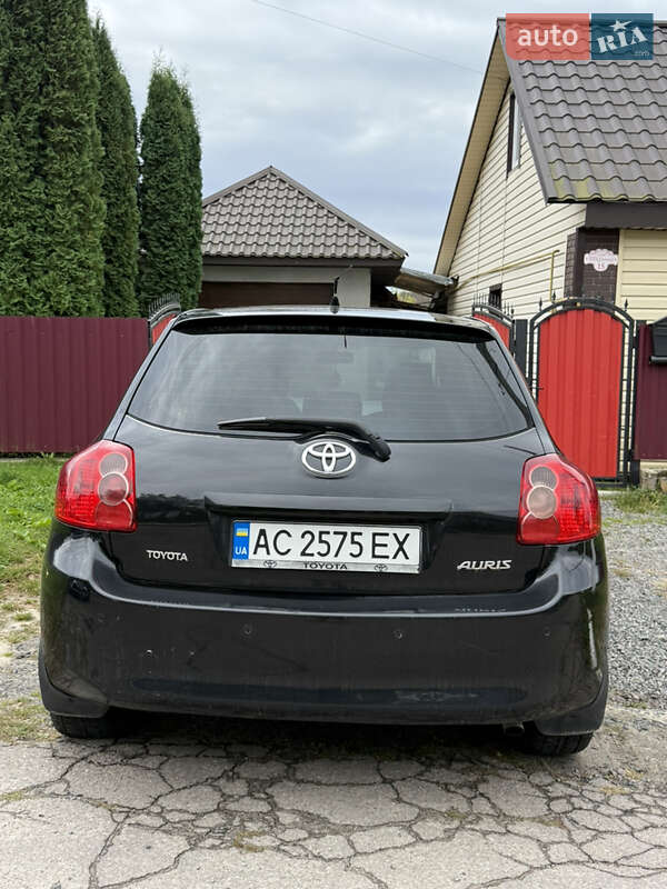 Хэтчбек Toyota Auris 2008 в Рокитном фото 19 Хэтчбек Toyota Auris 2008 в Рокитном