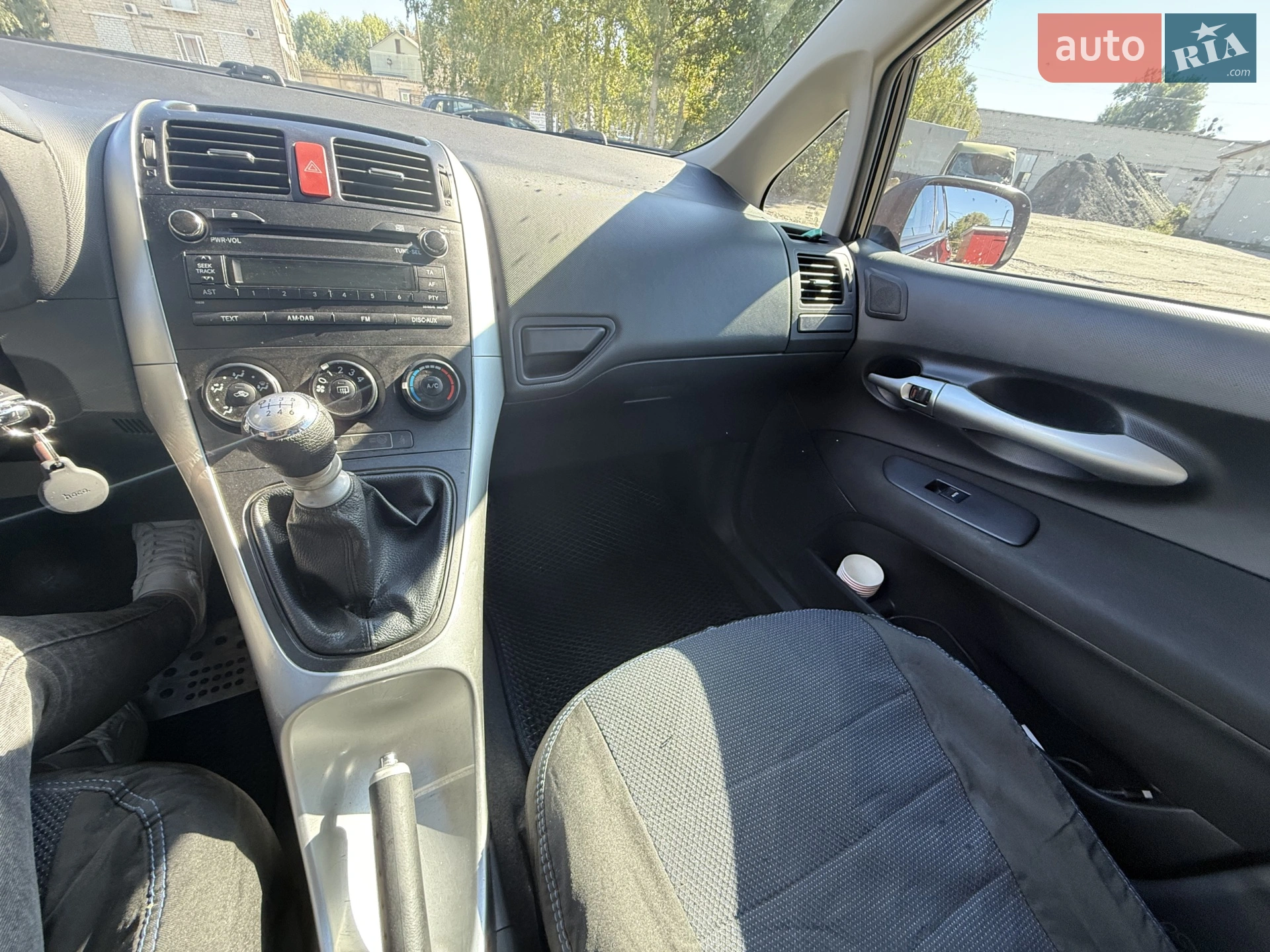 2010 Toyota Auris - мініатюра 14