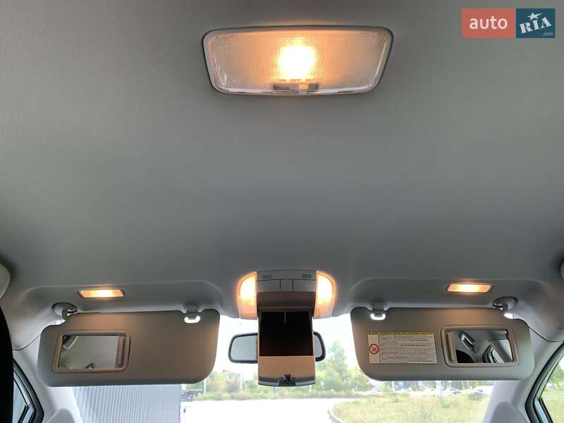 Хэтчбек Toyota Auris 2007 в Киеве