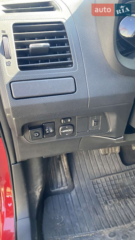 Хэтчбек Toyota Auris 2007 в Одессе фото 10 Хэтчбек Toyota Auris 2007 в Одессе