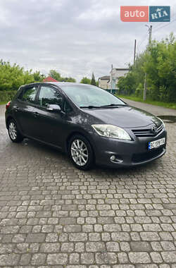 Хэтчбек Toyota Auris 2010 в Городке