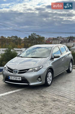 Хэтчбек Toyota Auris 2014 в 