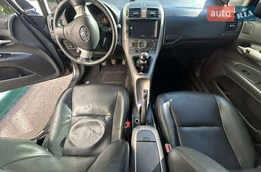 Хэтчбек Toyota Auris 2007 в 