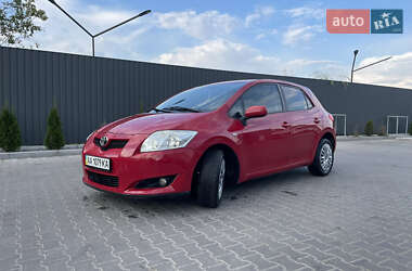 Хетчбек Toyota Auris 2007 в 